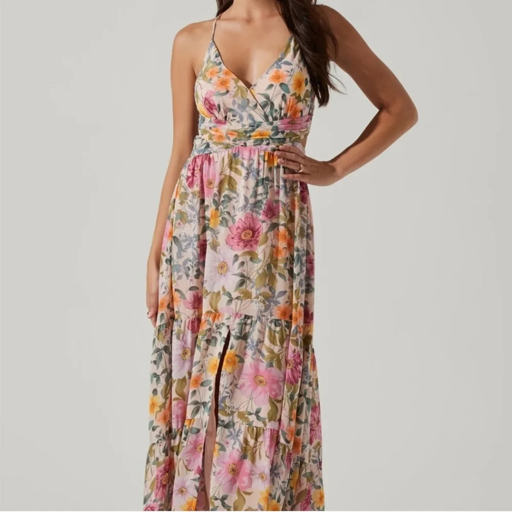 ASTR The Label Frolic Floral Cutout Maxi Dress Size Small - Picture 2 of 5